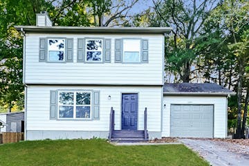 8305 GLEDSTONE WAY FAIRBURN, GA 30213